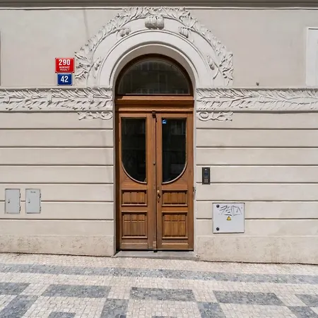 Blueground Letna Furnished Foodie Area Prg-49 * Praag