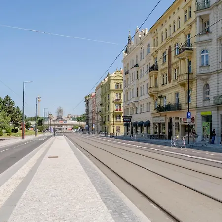 Blueground Letna Furnished Foodie Area Prg-49 * Praag